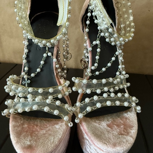 Dolls Kill Sugar Thrills Holy Revelation pink velvet platform heel. Size 5 - Picture 11 of 12
